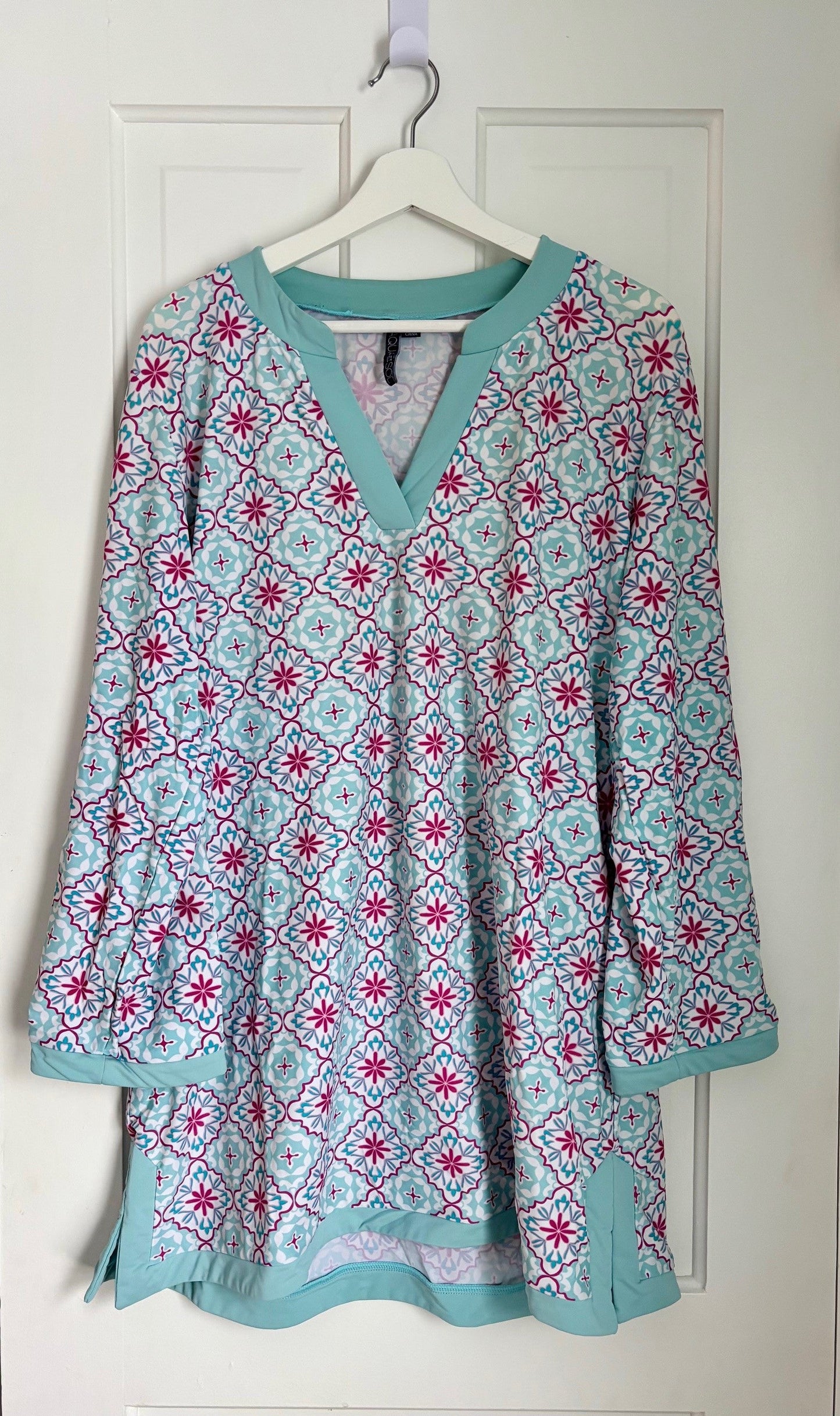#43 Aqua Et Sol UPF 50 Coverup Women's XL *REDUCED