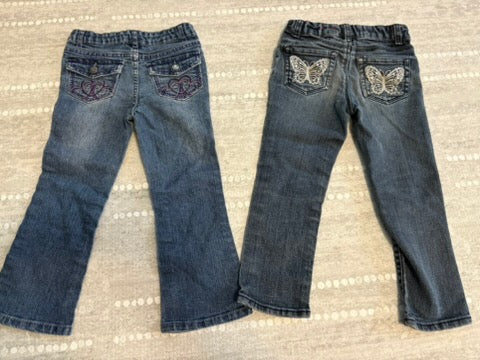 Seller 183- Girls 4T Arizona Jeans Bundle (Set of 2) VGUC