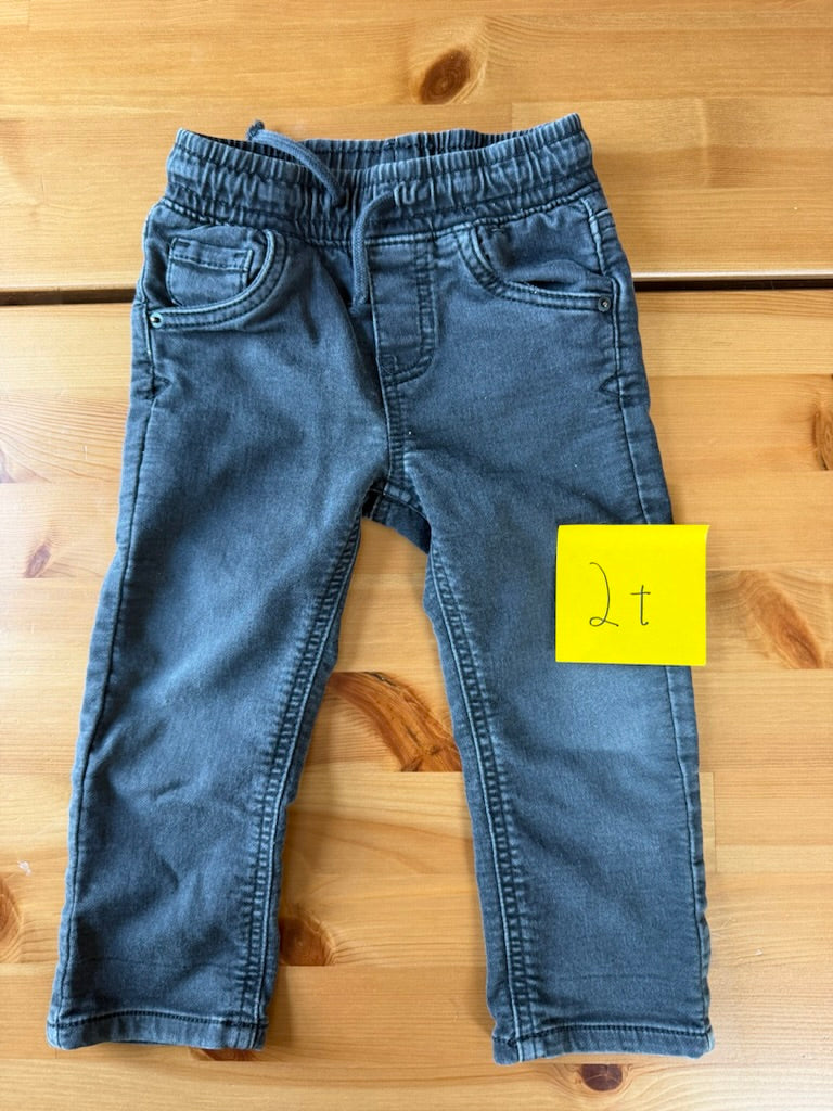 Seller #94 Boys 2t Jeans Bundle