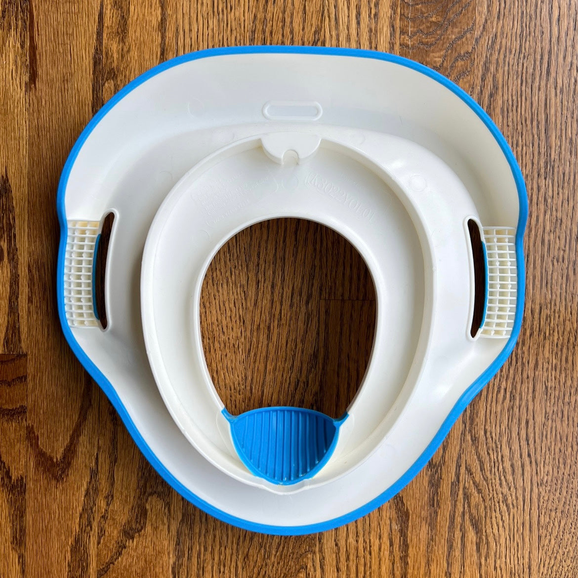 REDUCED- Seller #115 - Toddler Potty Seat Insert, White & Blue, VGUC