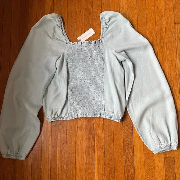 Seller #127 Cloth & Stone NWT chambray blouse, Women's Size Small