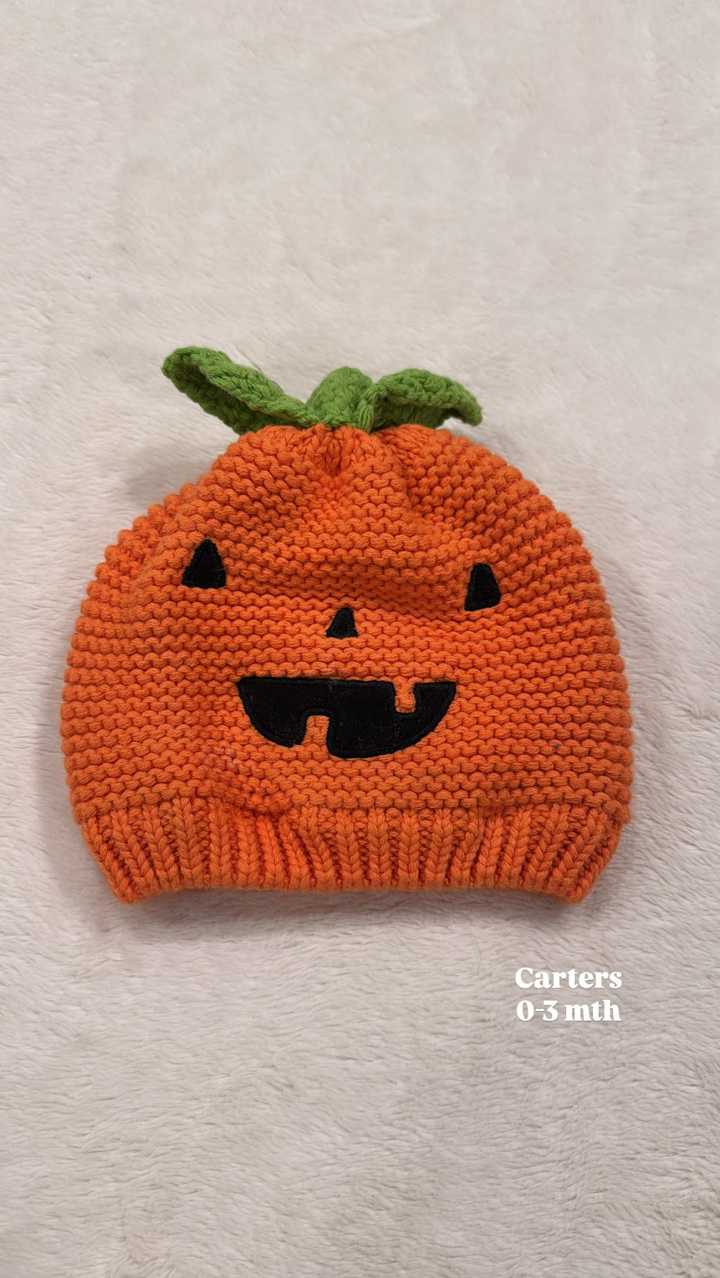 #145 Carters knit pumpkin hat GN 0-3 mth EUC