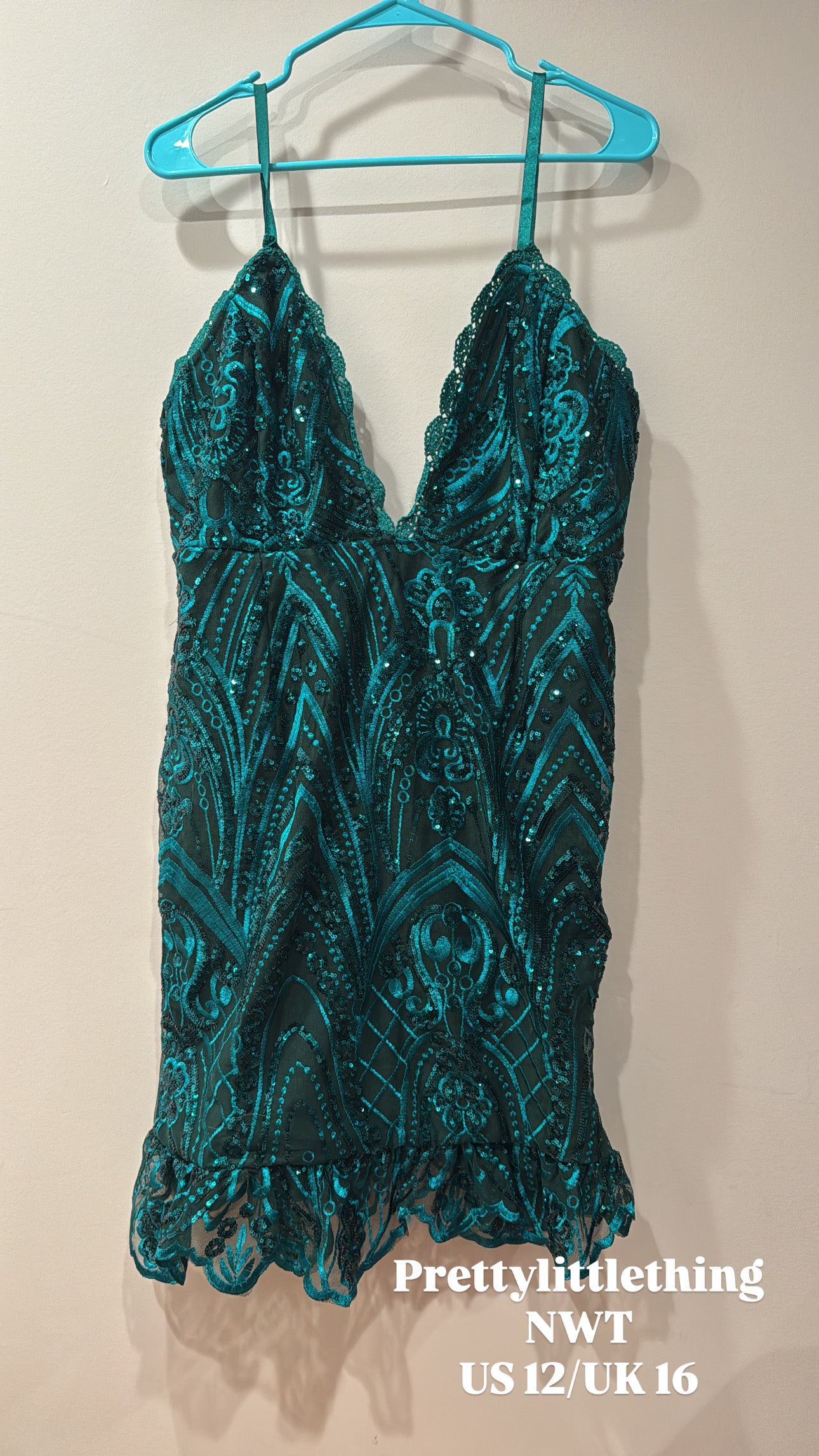 #44 prettylittlething NWT green lace dress size 12