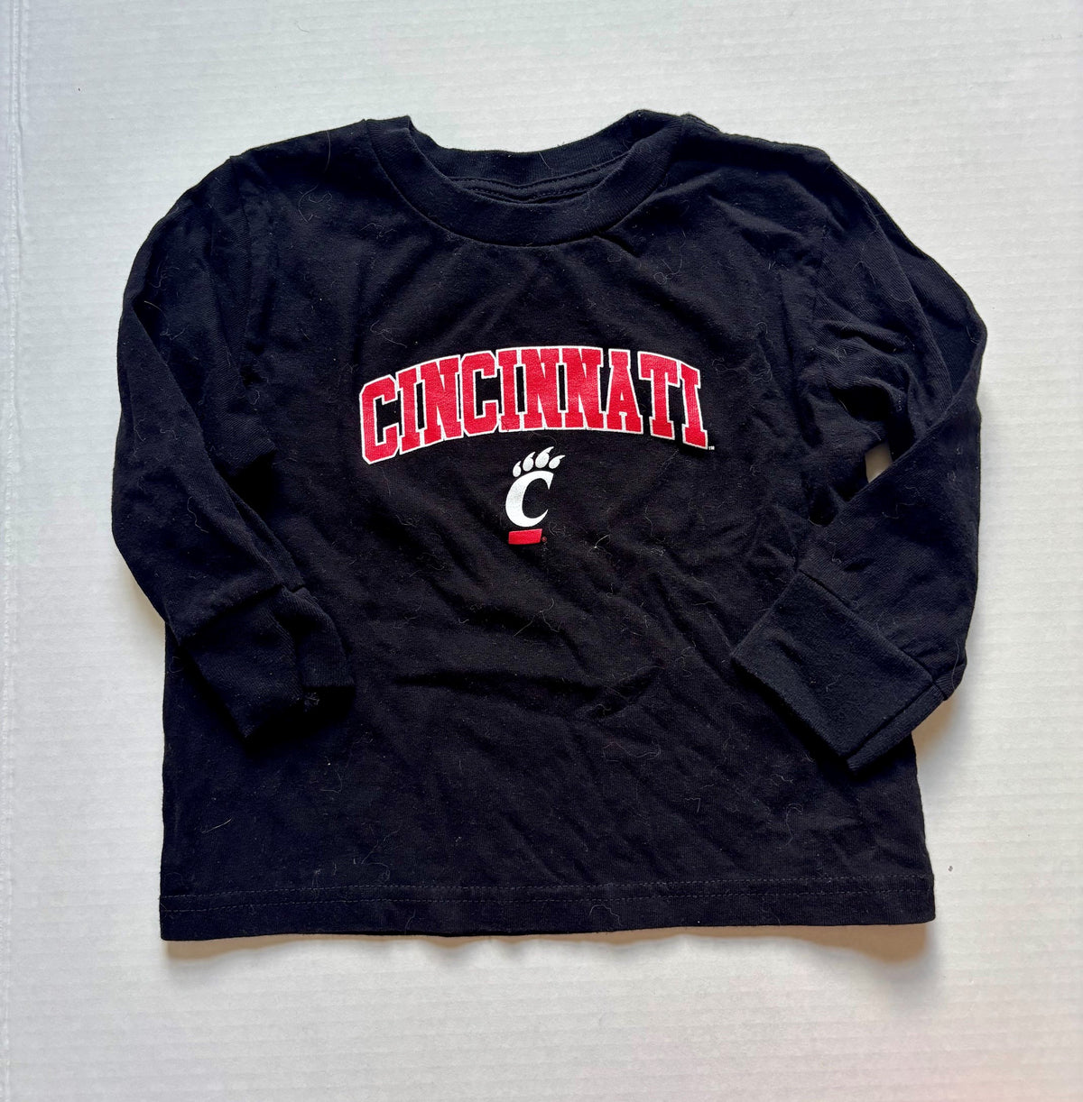 #154 Cincinnati Bearcats Tee Boys or Girls 4T VGUC