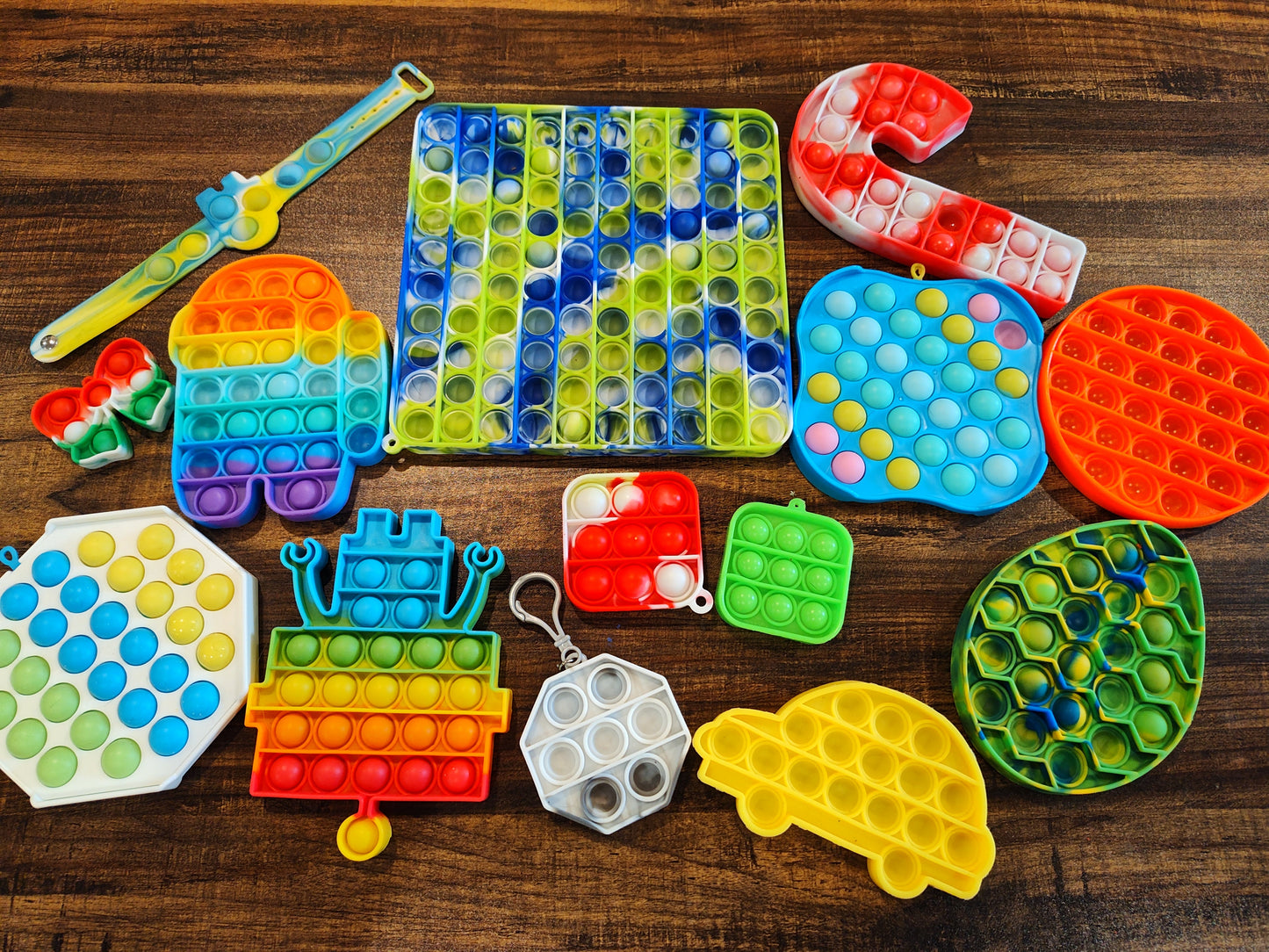 Seller 185: Kid's Fidgets lot x2 (popits)