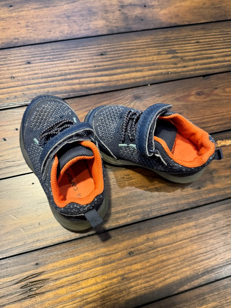 #42 Carters Boys Blue/Orange Shoes - Size 5