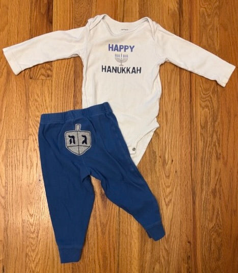 Seller 34 - Carter's 12 mo Hanukkah outfit