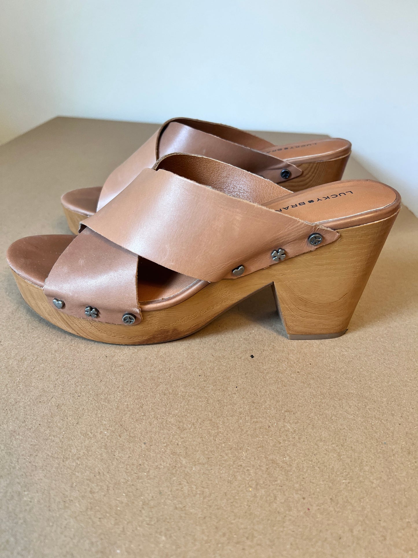 #176 - Lucky Brand women’s clog platform leather sandals | 9.5M