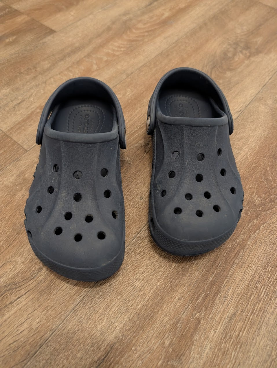 #7 Crocs Size 12