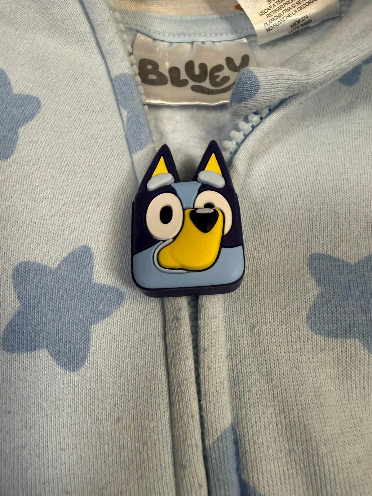 #141 Girls/Boys 5T Bluey and Bingo Hoodie with Print Lined Hood and Bluey Zipper