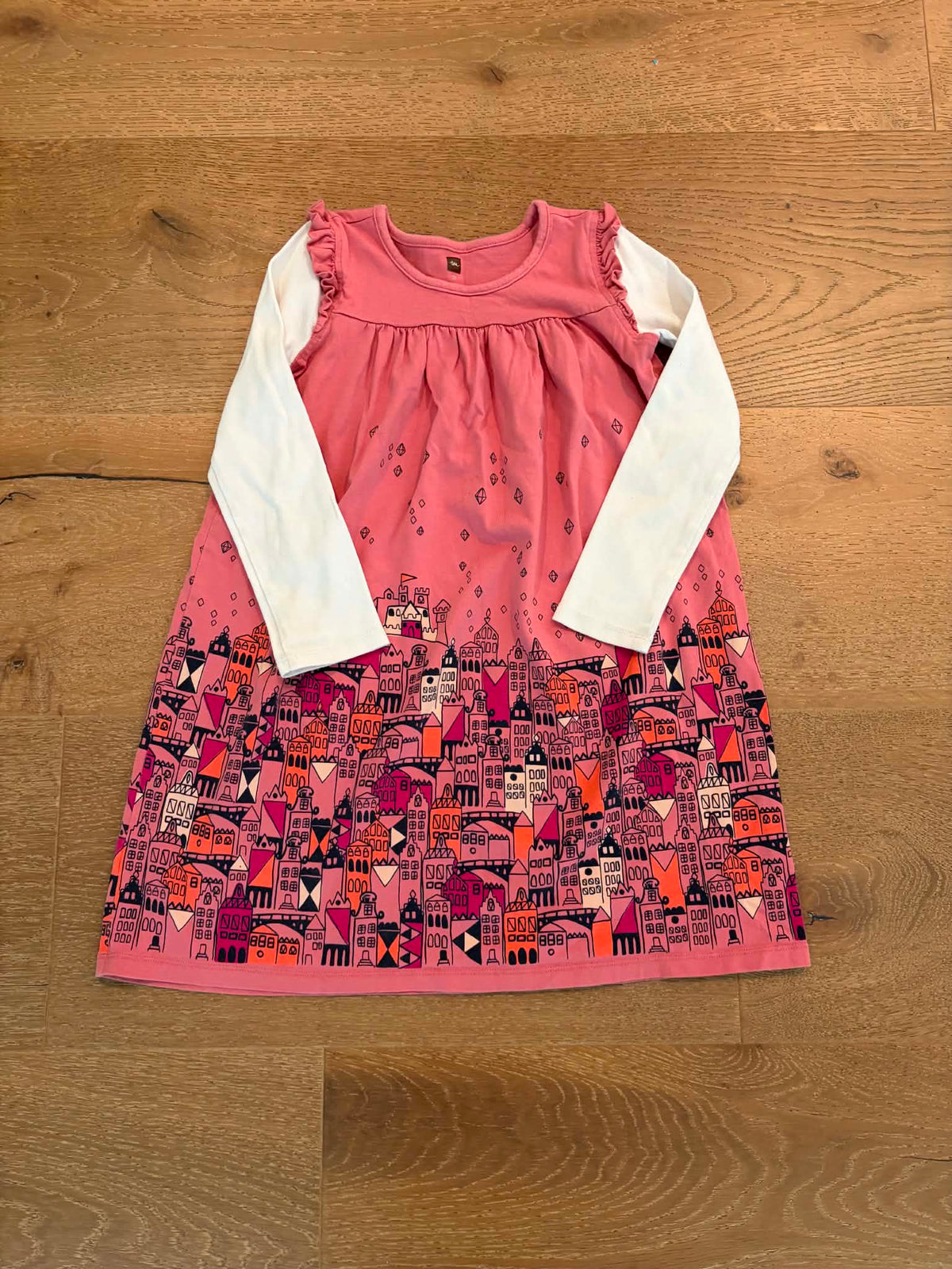 Seller #193 Tea Collection Girls Size 6/7 Townscape Long-Sleeved Dress