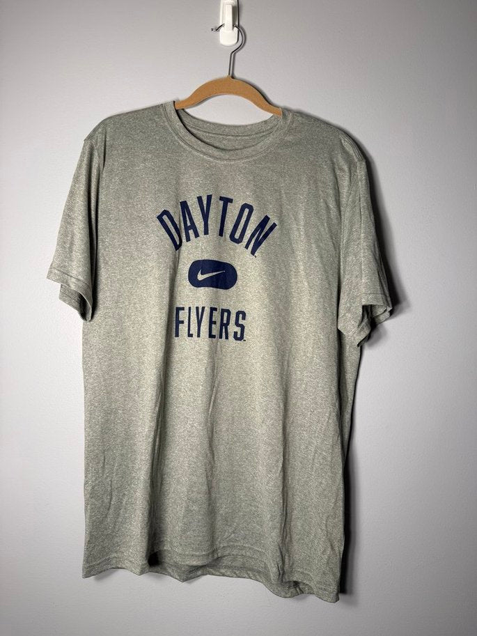 Seller 175 - Nike Dri-Fit Dayton Flyers XL tshirt