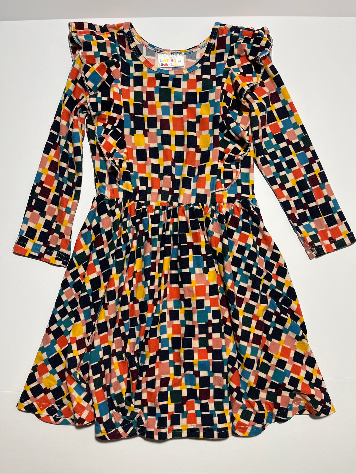 #150 girls 5/6 dot dot smile squares ruffle dress
