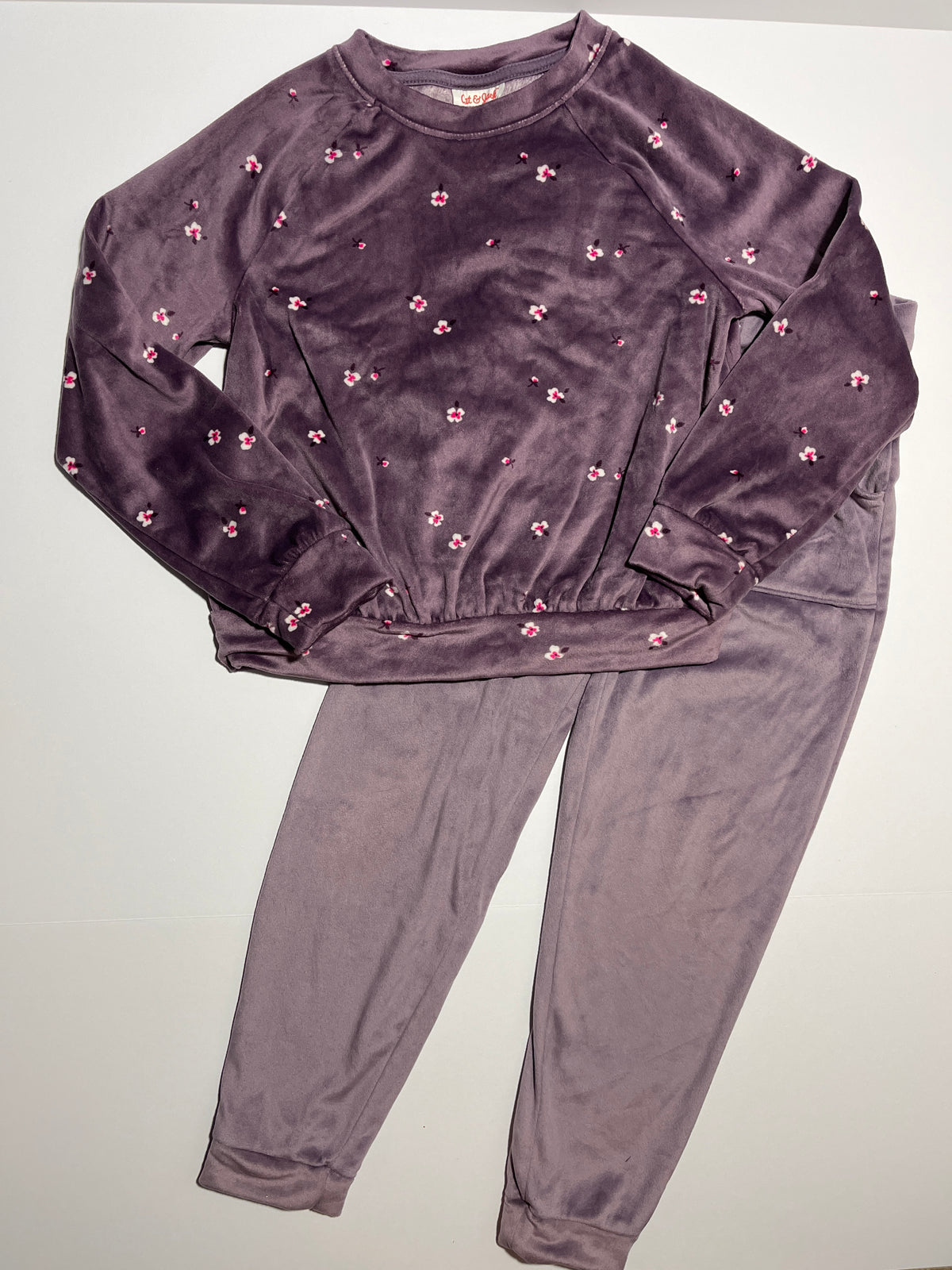 #150 girls 6/7 cat and jack purple floral set velour
