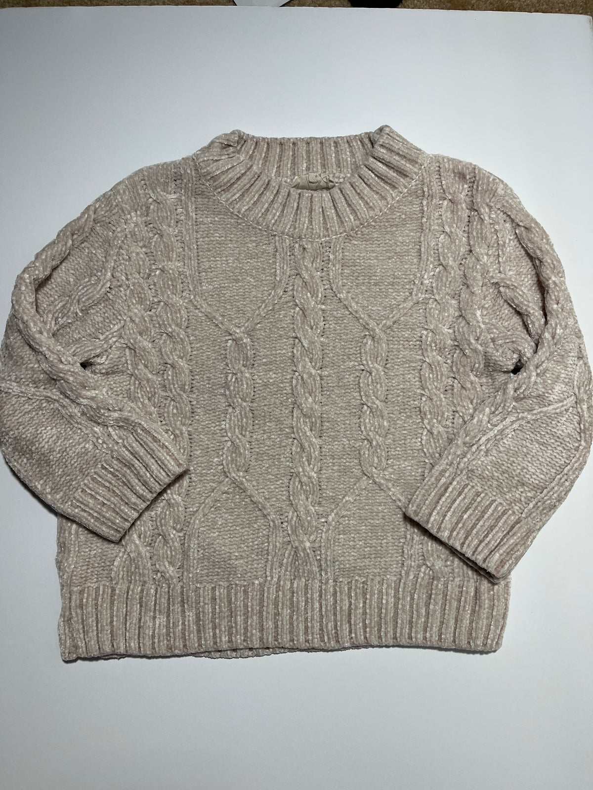 #150 girls size 7 Jessica Simpson chenille soft beige sweater