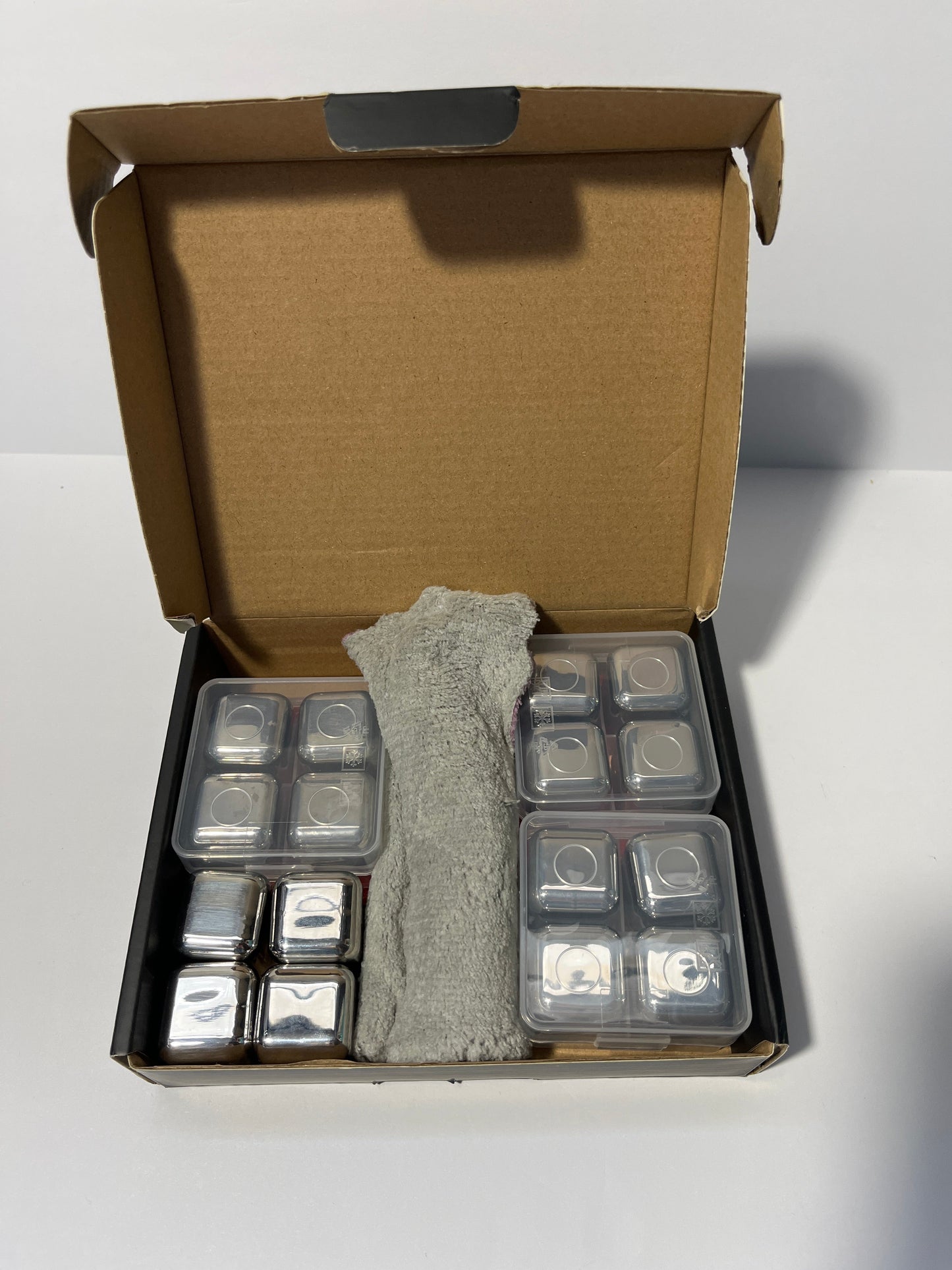 #150 stainless steel ice cube set for drinks
