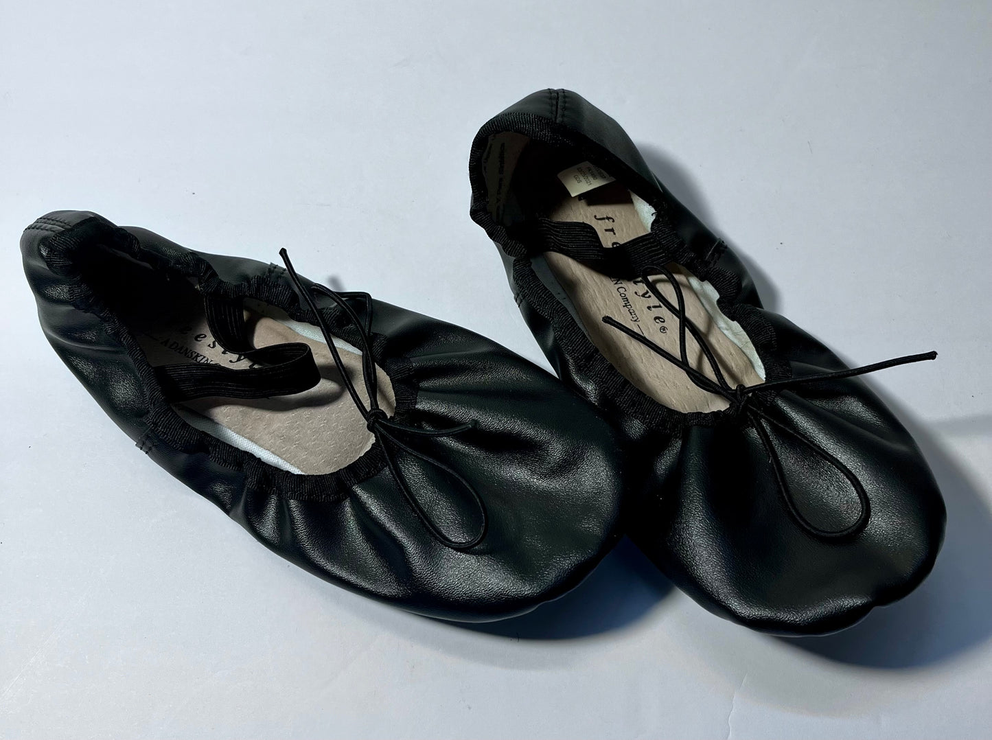 #150 freestyle black girls ballet shoes size 2