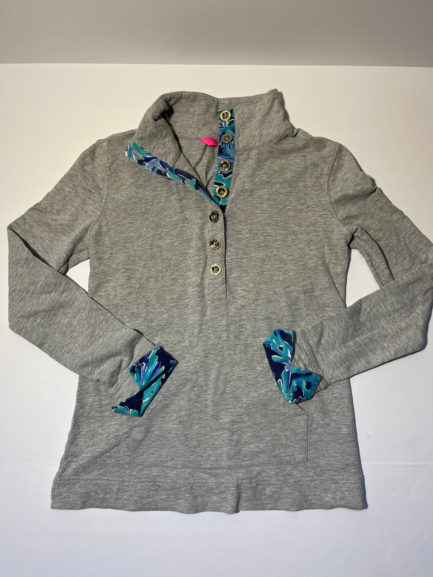 #150 Lilly Pulitzer xxs popver grey with blue trim
