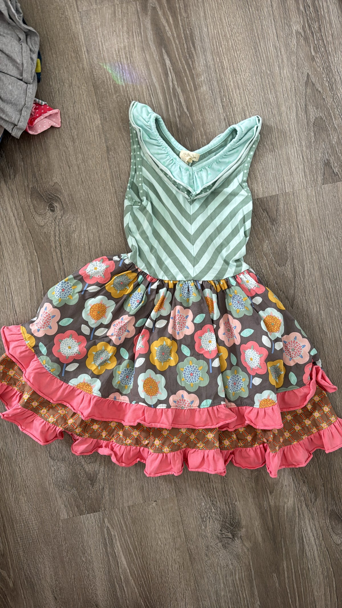 #149 Girls size 6 Matilda Jane twirl dress