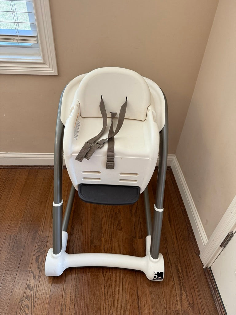 179 "Reduced" Graco Blossom 6 in 1 Convertible High Chair, Infant Highchair, Toddlers Booster