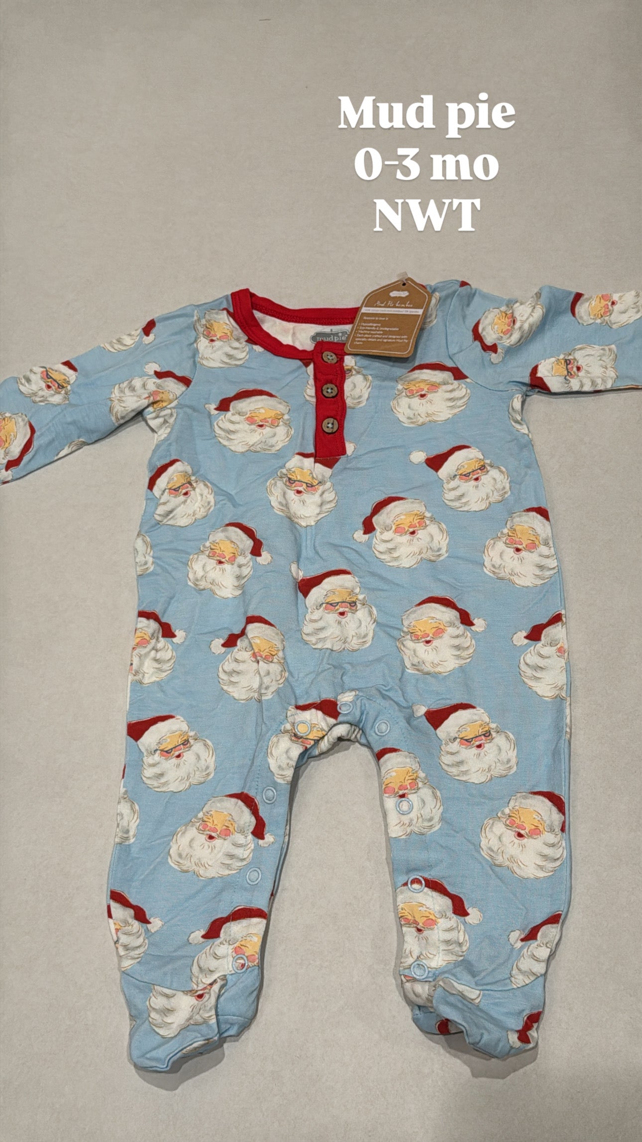 44 mud pie bamboo Santa playsuit 0-3 mo
