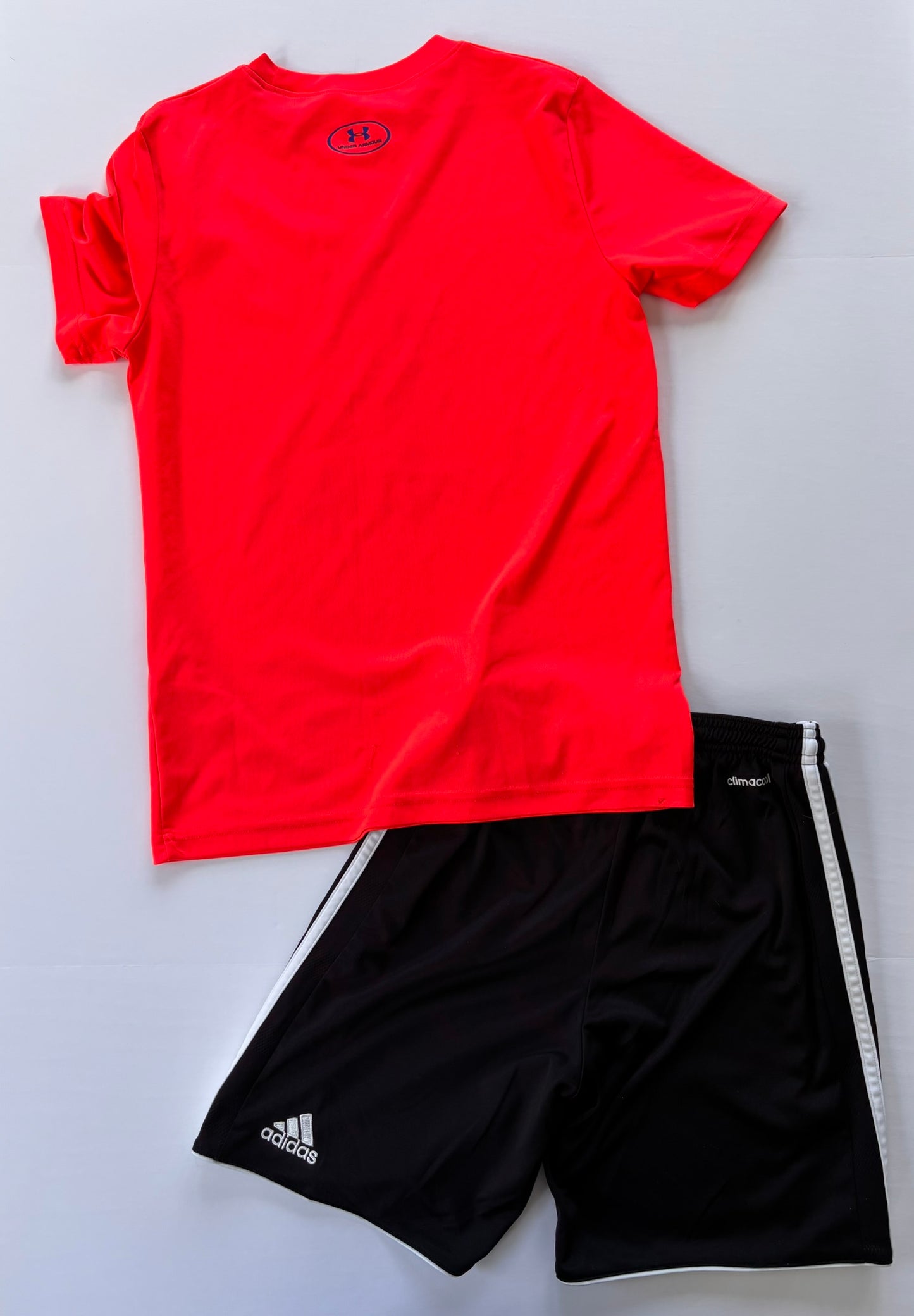 #84 Under Armour Heatgear Logo Shirt Adidas Athletic Shorts Black Boys Size M