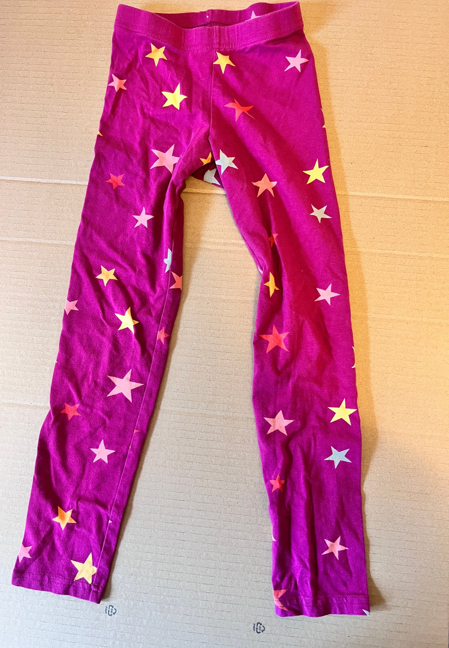 #176 - Cat & Jack girls dark pink star leggings | M
