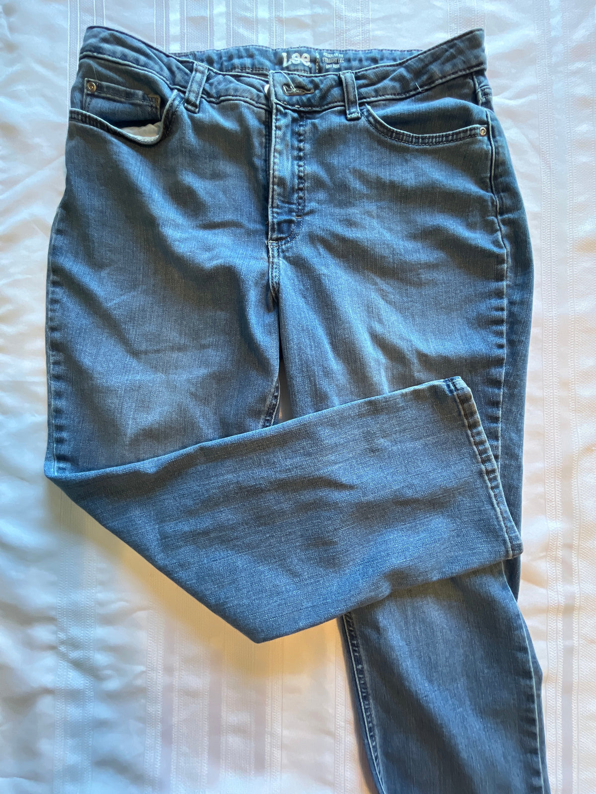 #43 Women’s size 16 Lees jeans VGUC