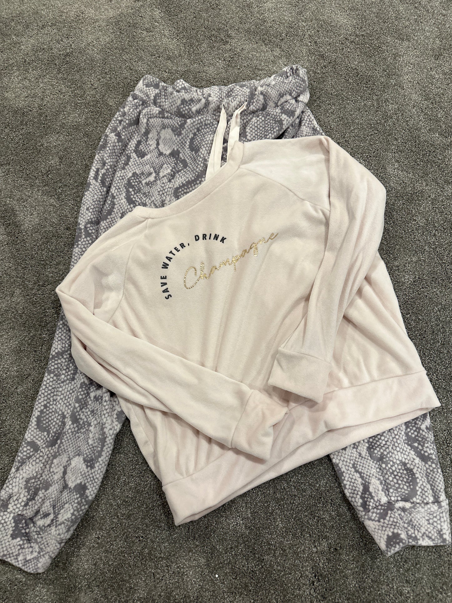 #133 Save Wine Drink Champagne Women’s XS Fleece Pajamas Pink