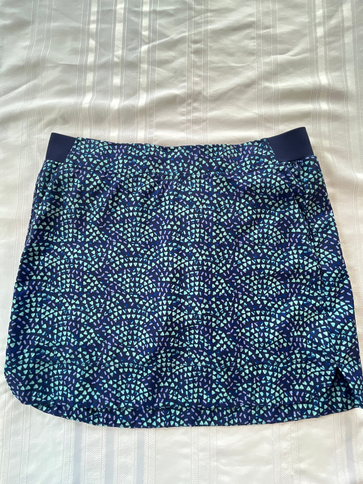 #43 Women’s Large Cypress Club skort EUC