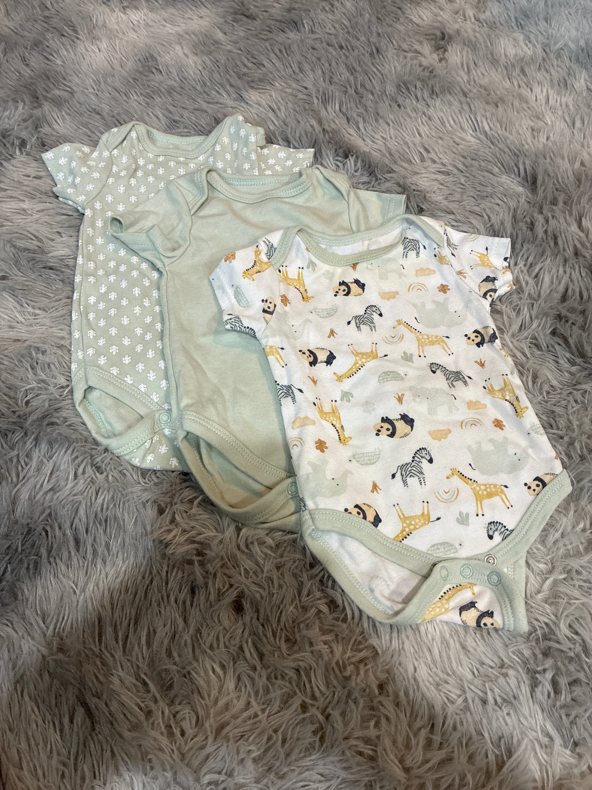 SCO46-Kyle and Deena-gender neutral-3-6 months-3 pack