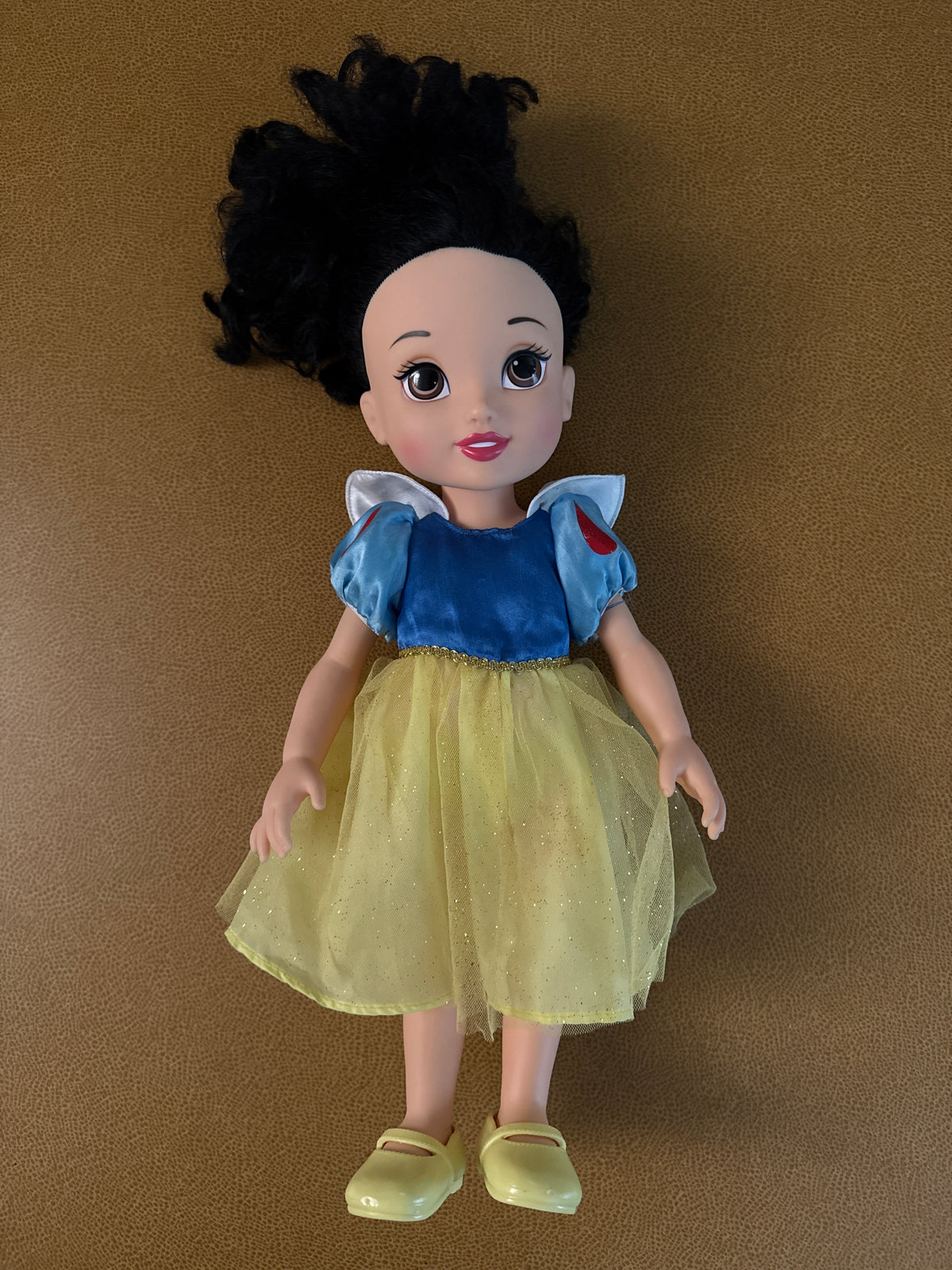 #87 Disney Snow White doll (he her has been put up)