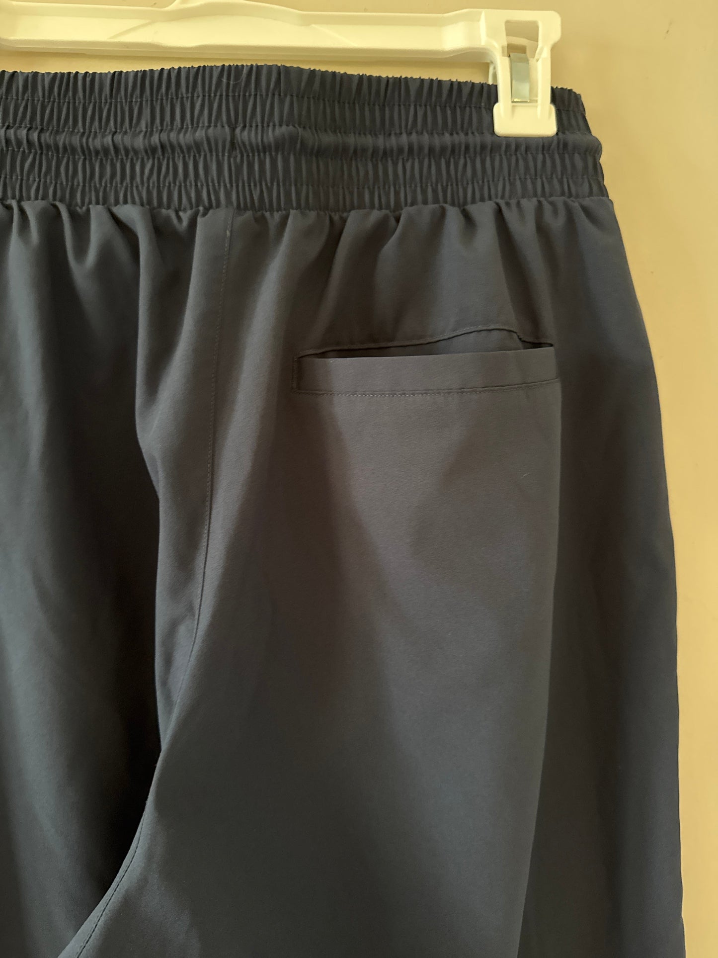 Seller #127 Women’s GapFit pant size small