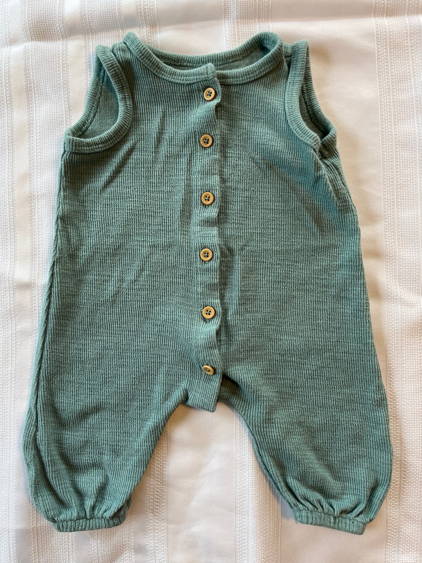 #29 0-3 mo Boys/girls romper EUC