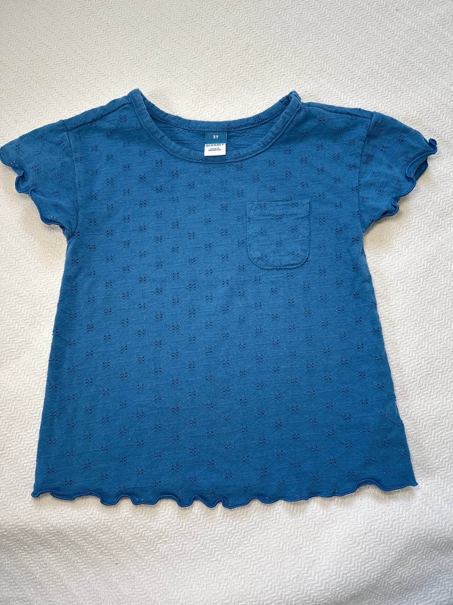Seller #127 Girls Old Navy 3T T-shirt
