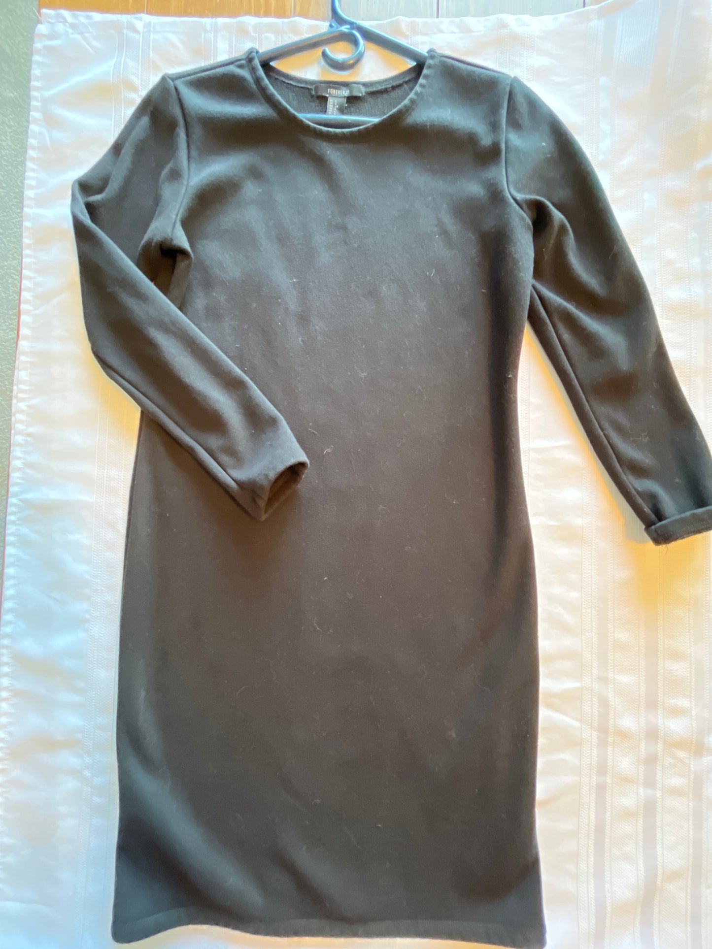 #57 Women’s large heavy black dress EUC