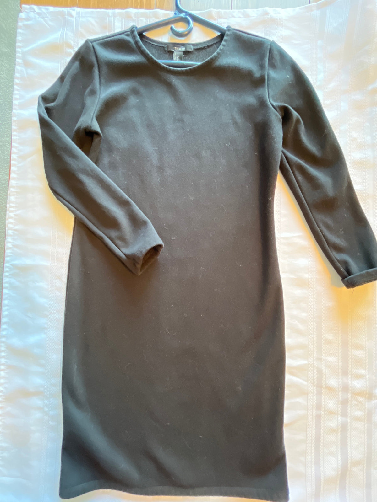 #43 Women’s large heavy black dress EUC