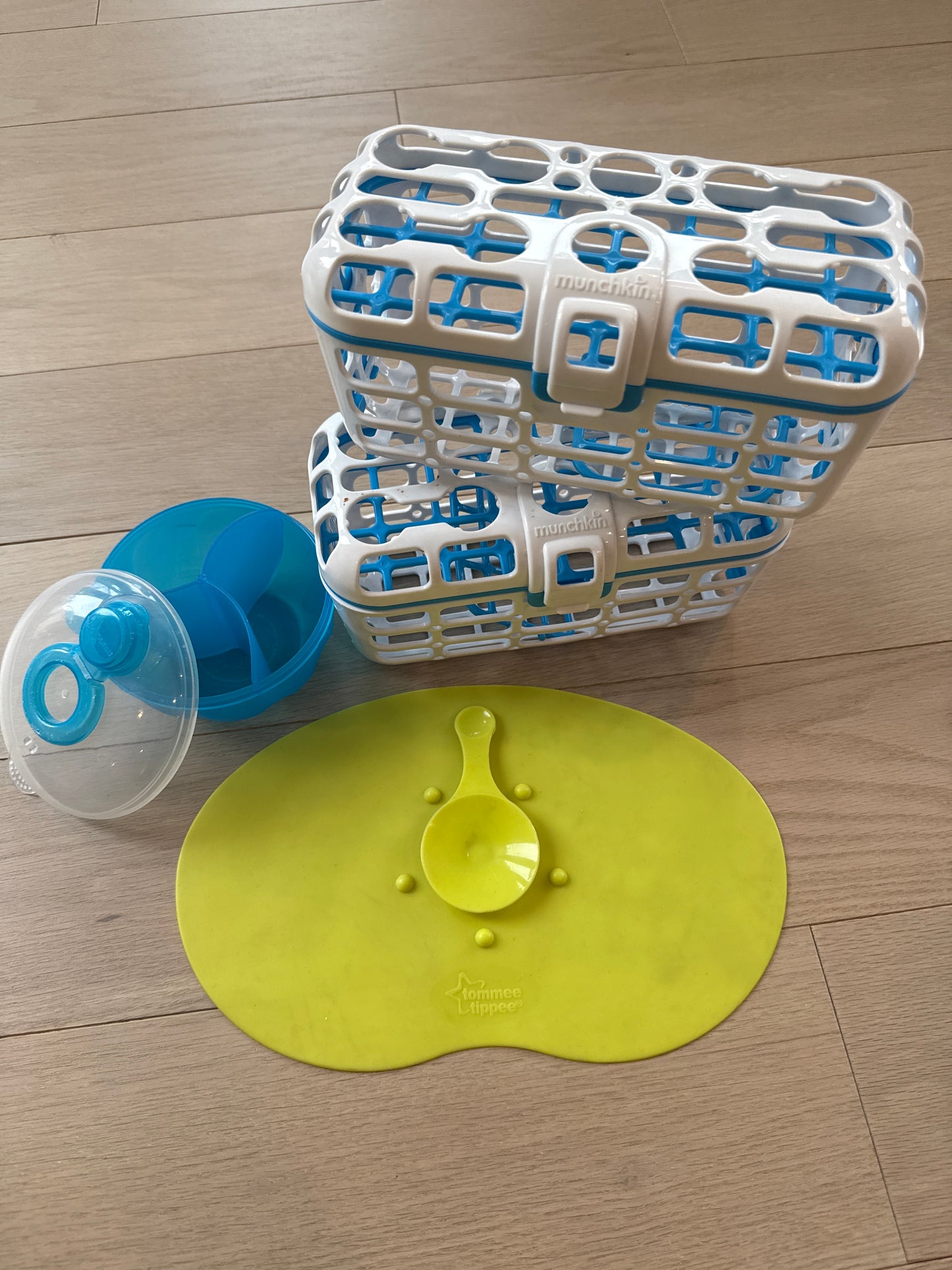 Seller #216 Two Munchkin dishwasher baskets + formula container + Tommy Tippee magic mat