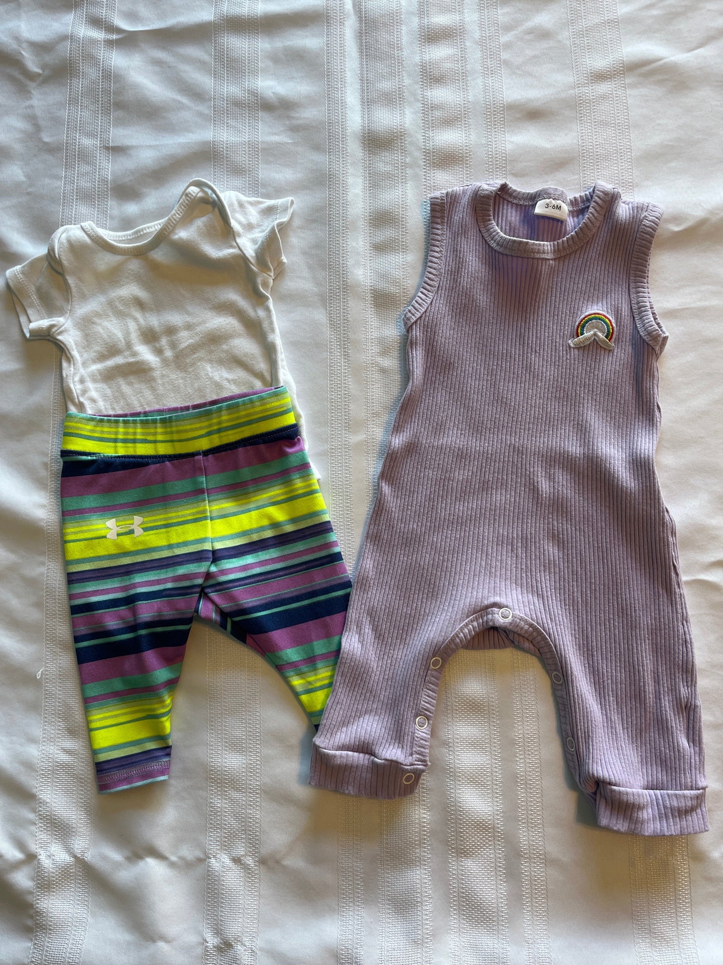 #29 3-6 mo girls outfits set of 2 EUC