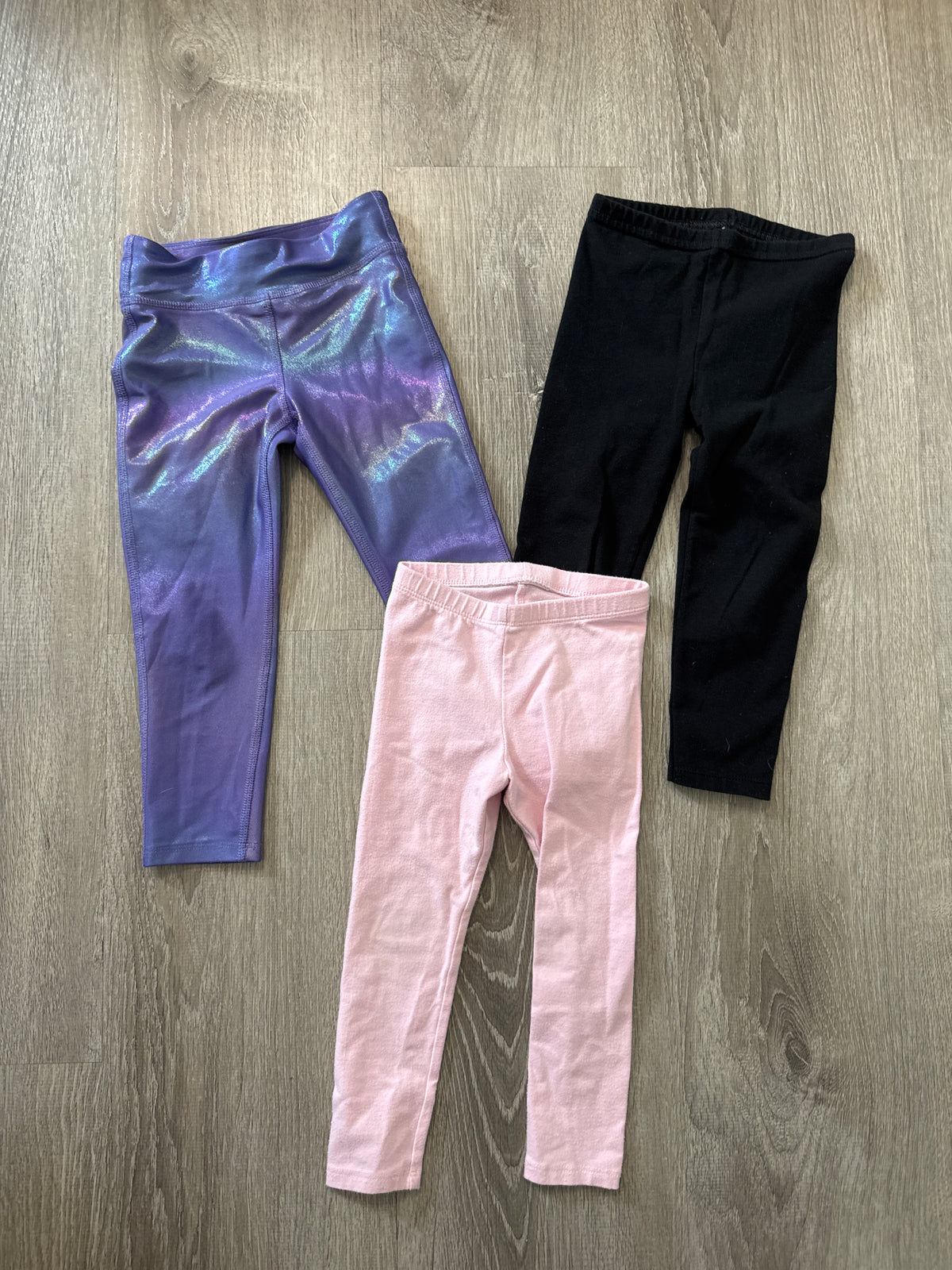 #149 Girls 3T leggings