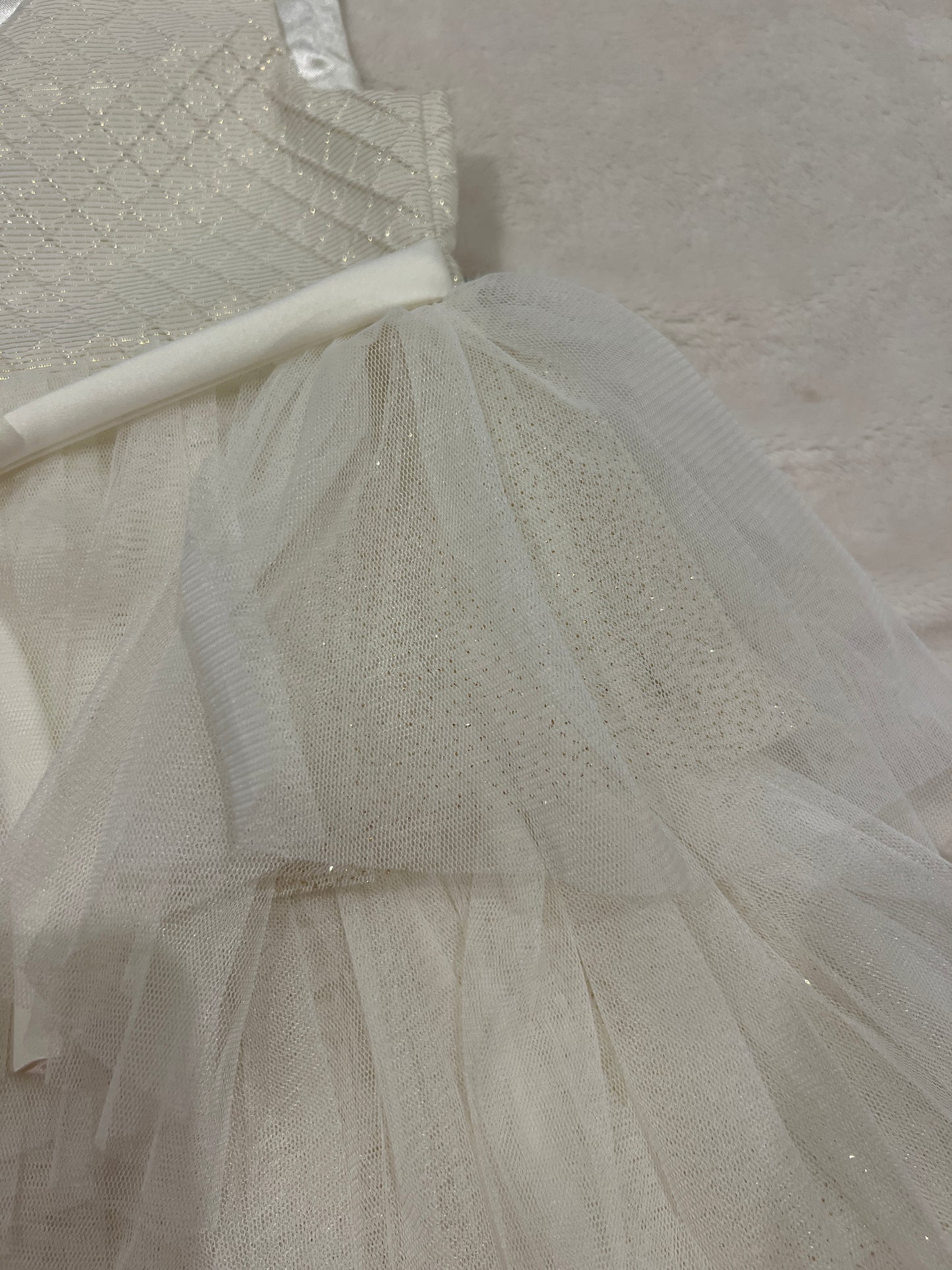 #46 Size 4 girls American princess dress euc for holiday or Christmas