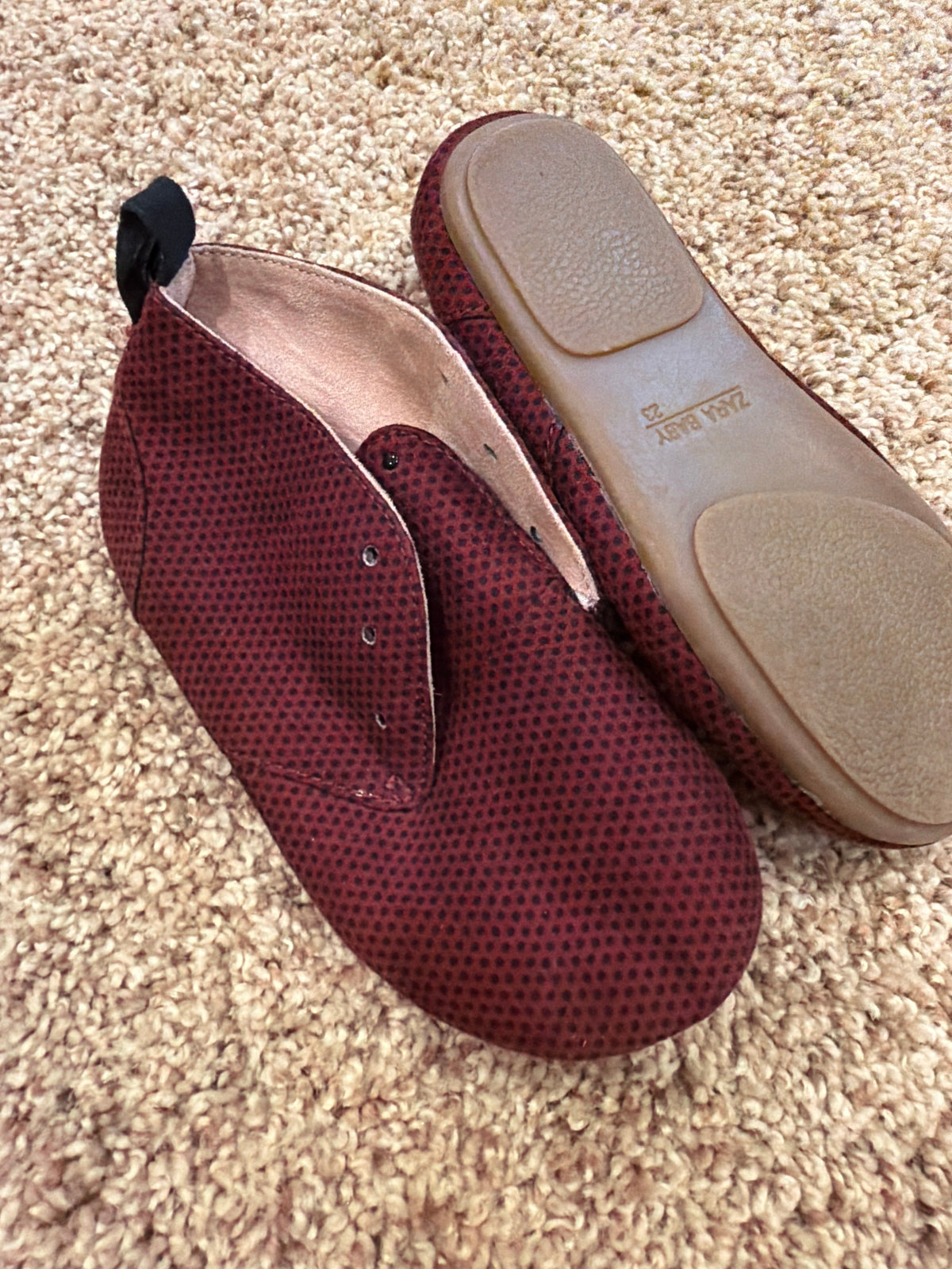 #47, Maroon booties. Zara baby. Missing string but otherwise in like new condition, size 23 (size 7)