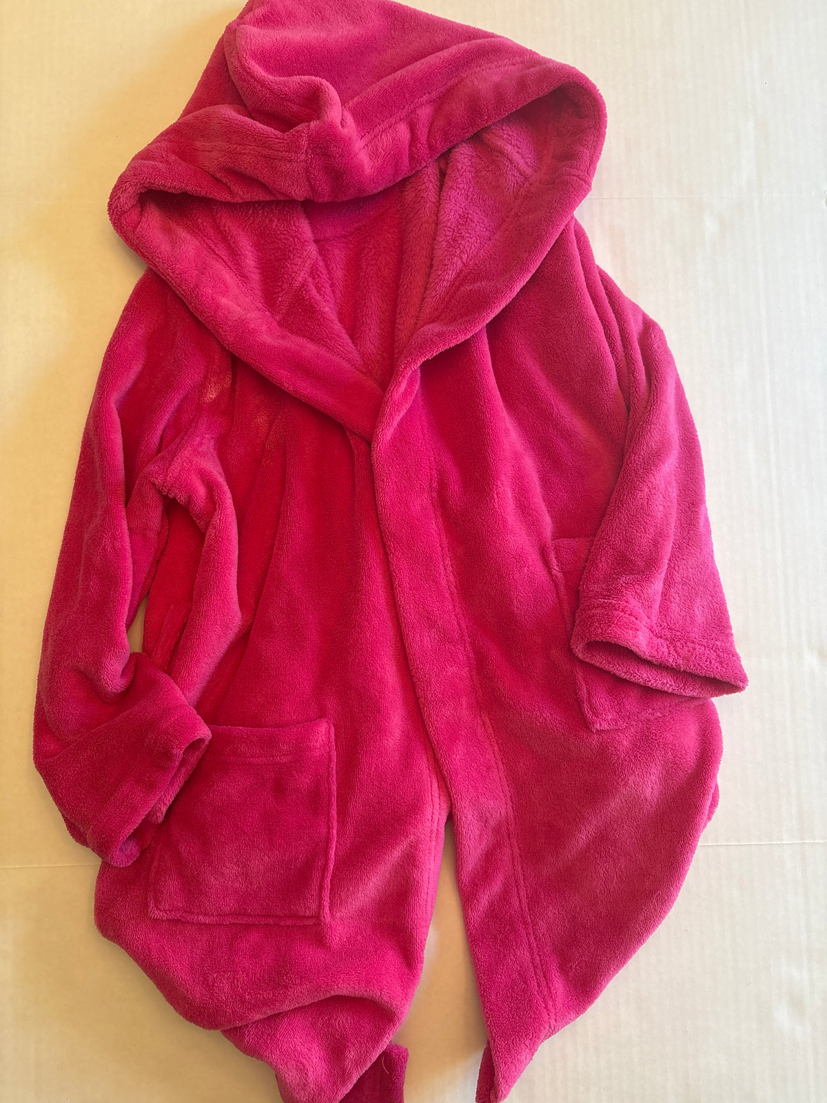 Seller 118 VGUC Girls Lands End Pink Fuzzy robe. Size 8