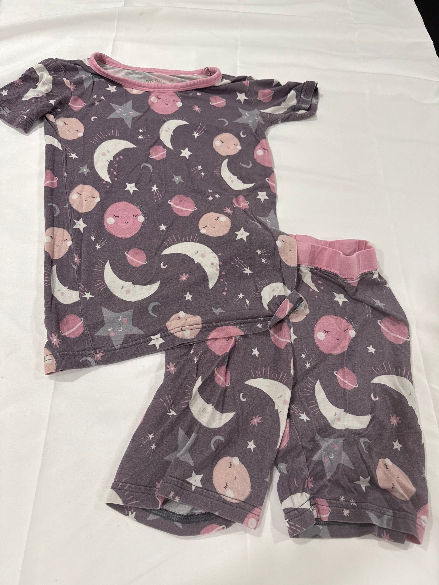 Seller 16- 5/6 little sleepies set
