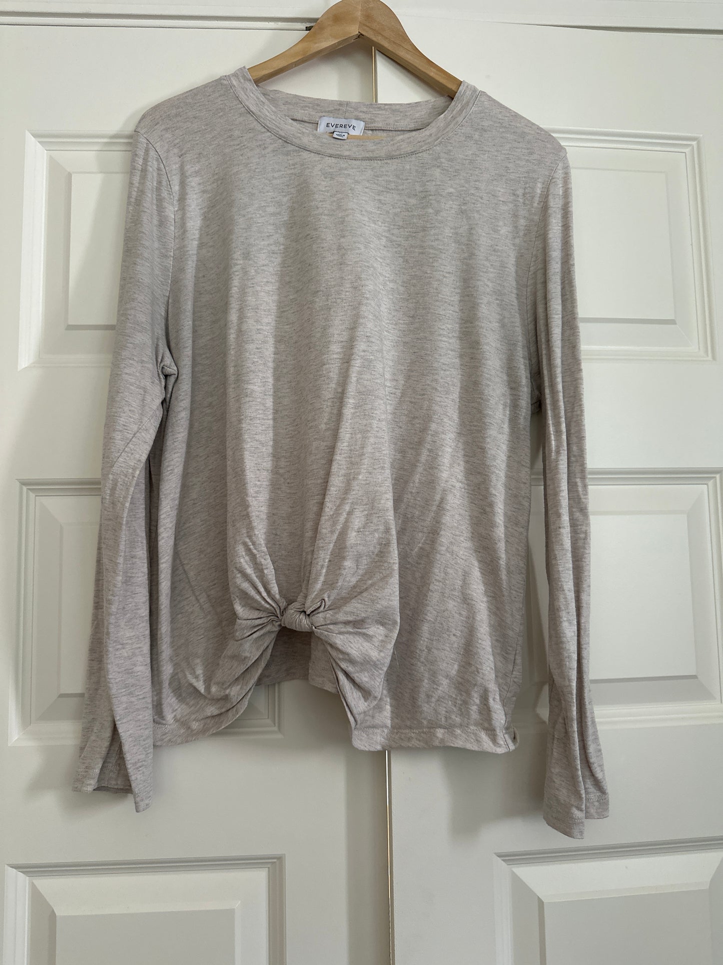 Seller 147 | Women’s Evereve top | size XL | oatmeal