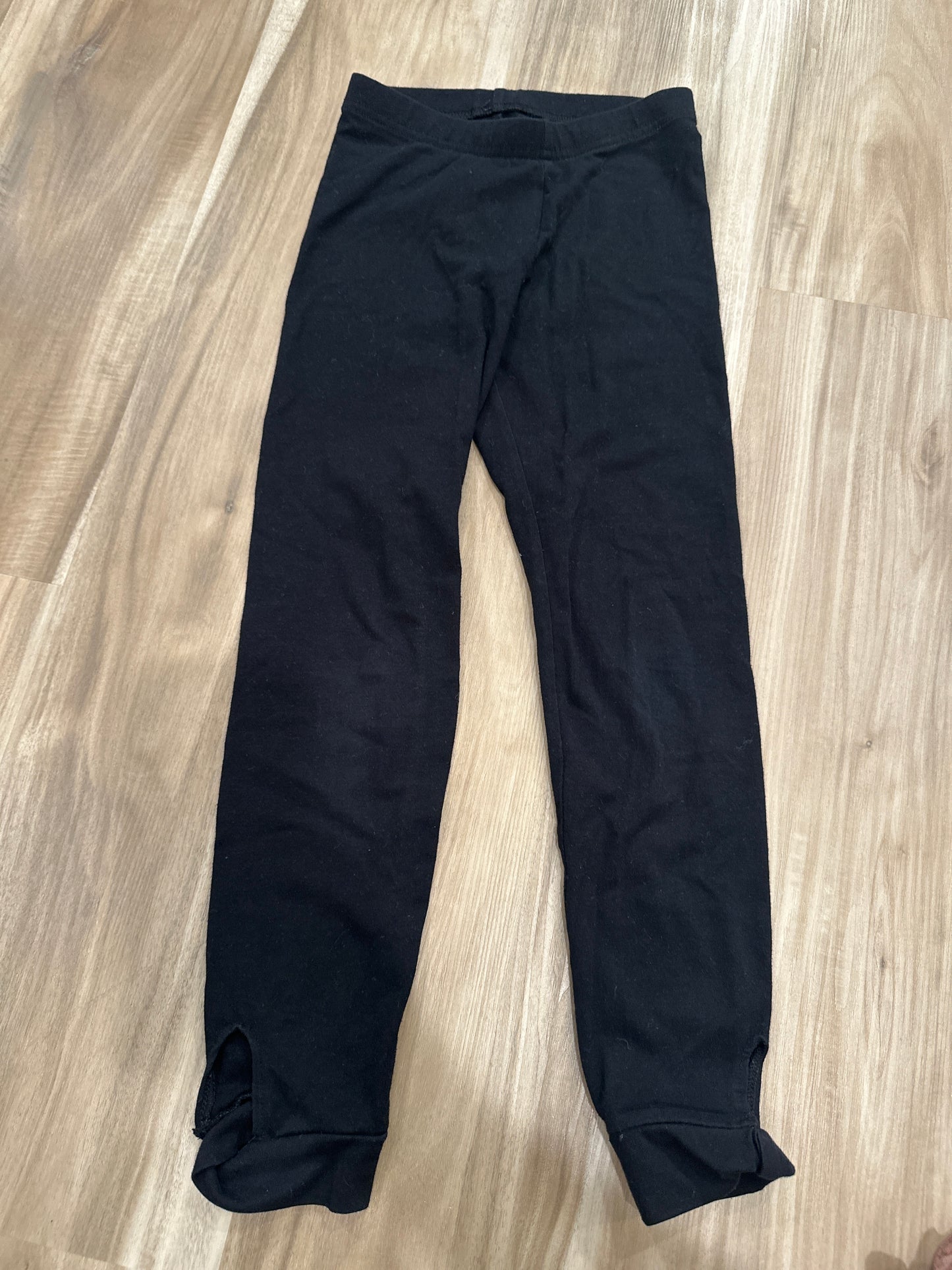 Seller 147 | Girls Size 6/7 stretch old Navy black leggings