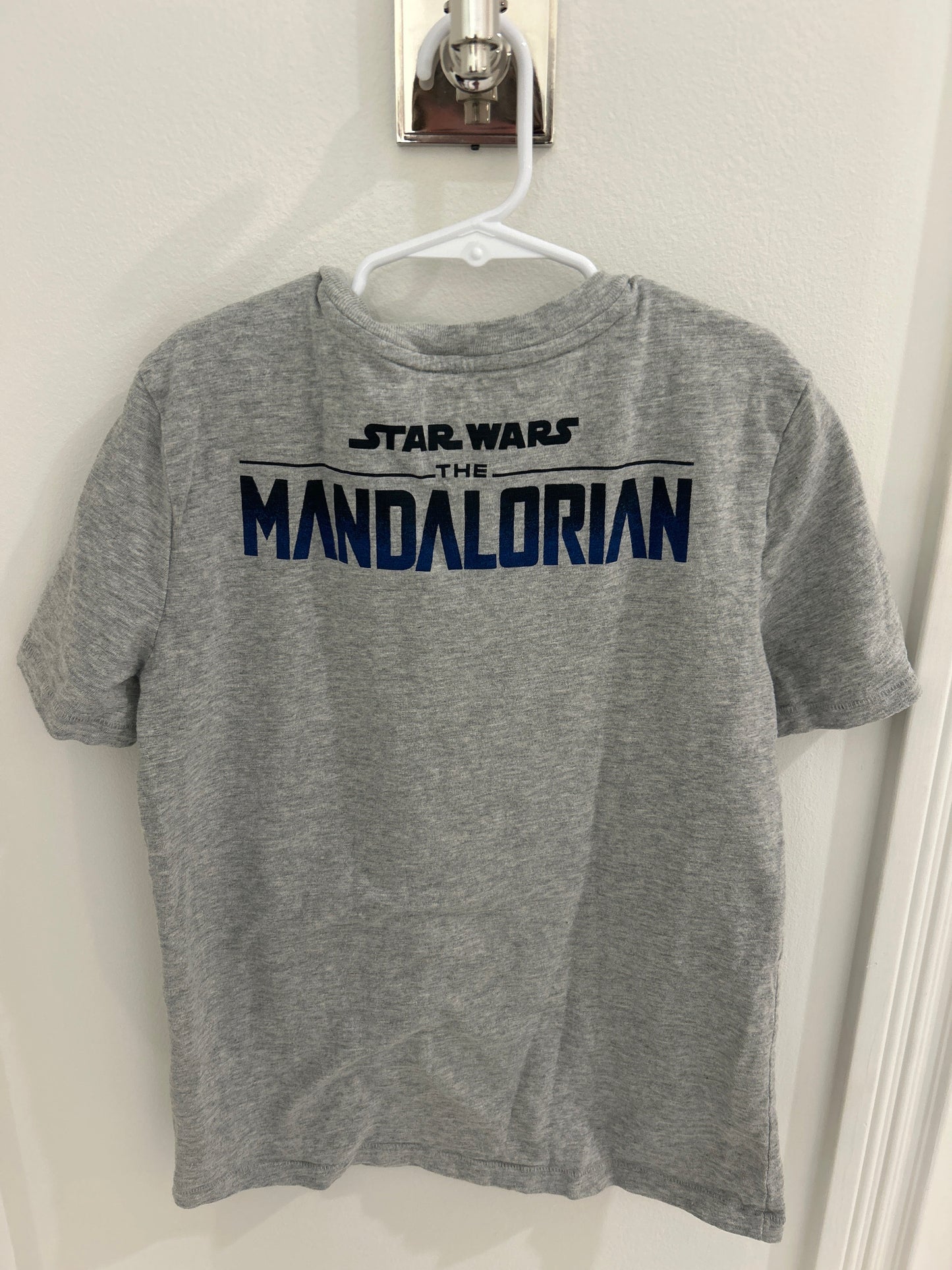 Seller #60, Boy's Mandalorian Tshirt, Youth large