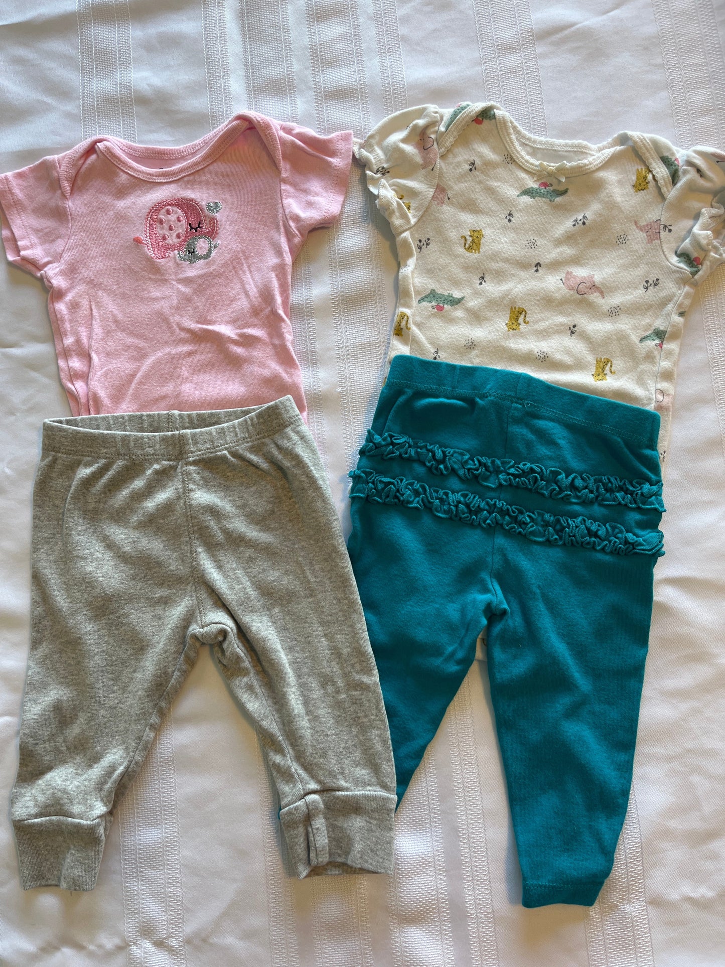 #29 girls 3-6 mo 2 piece outfits EUC