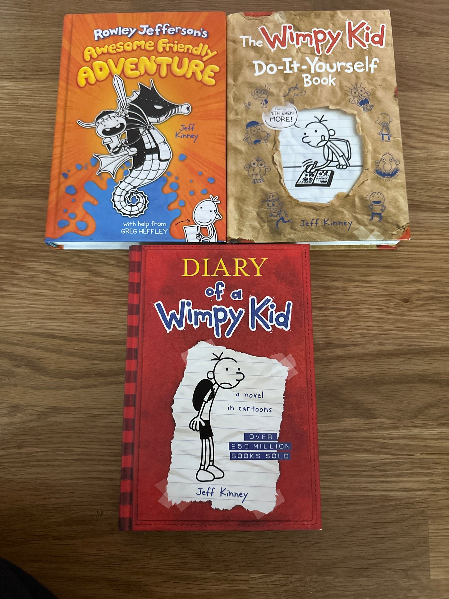 133 Diary of a Wimpy Kid Book Bundle