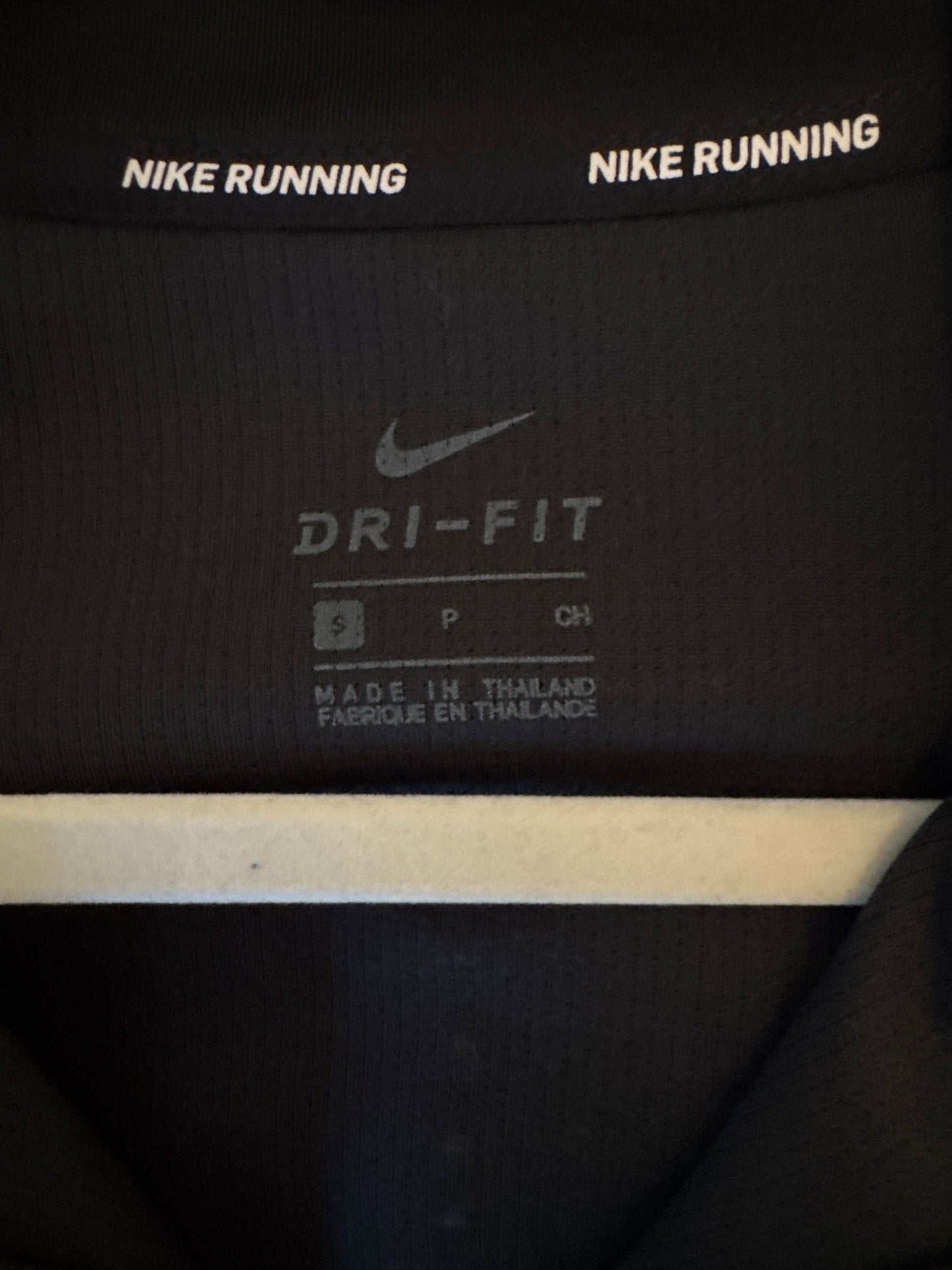 Seller #127 Nike Running top women's size small